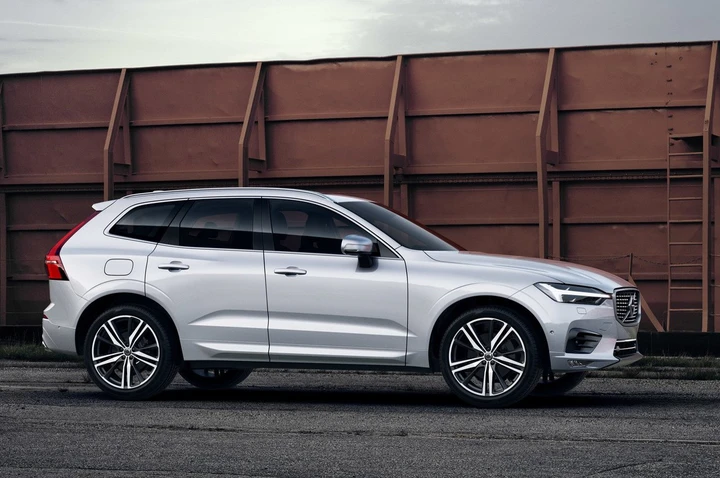 Volvo XC60 Polestar 2017: immagini ufficiali