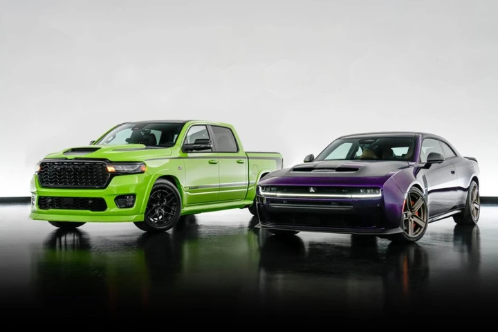 Mopar al SEMA 2025: Dude Concept e Sixpack Charger protagonisti