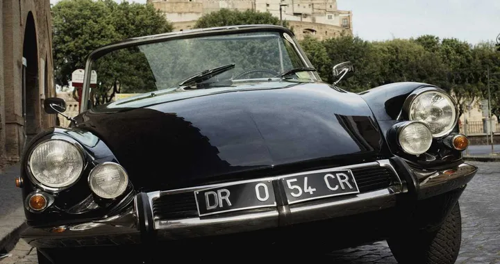Citroen: a Roma la storia della DS21 Cabriolet