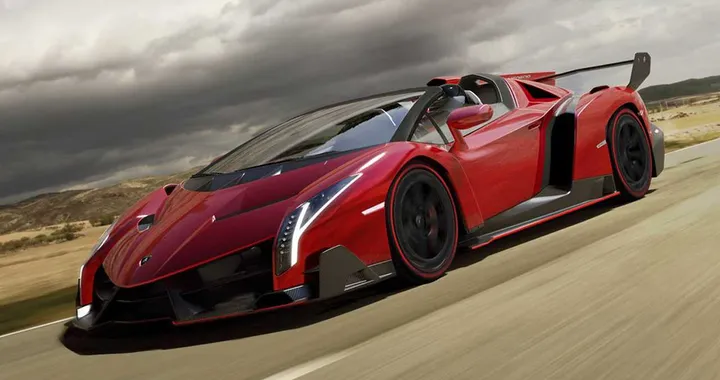 Lamborghini Veneno Roadster: solo 9 esemplari