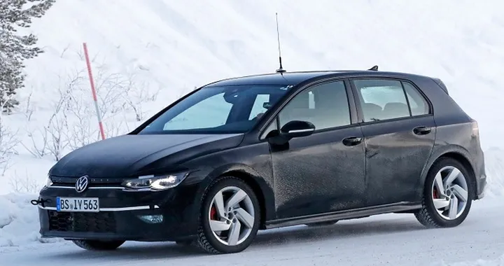 Volkswagen Golf 8 GTI: proseguono i test di sviluppo