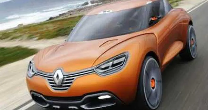Renault Clio SUV: il debutto in primavera