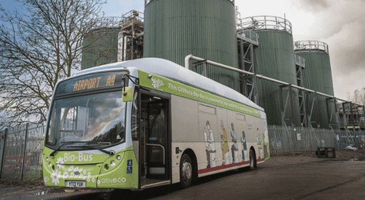 In Gran Bretagna il primo bus alimentato a letame