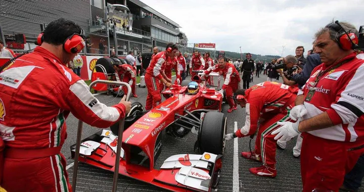 F1, Vettel domina in Belgio. Alonso secondo