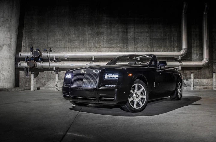 Rolls-Royce Phantom Drophead Coupe Nighthawk