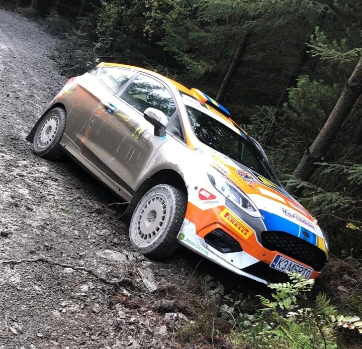 Wales Rally, scontro tra titani in vetta!