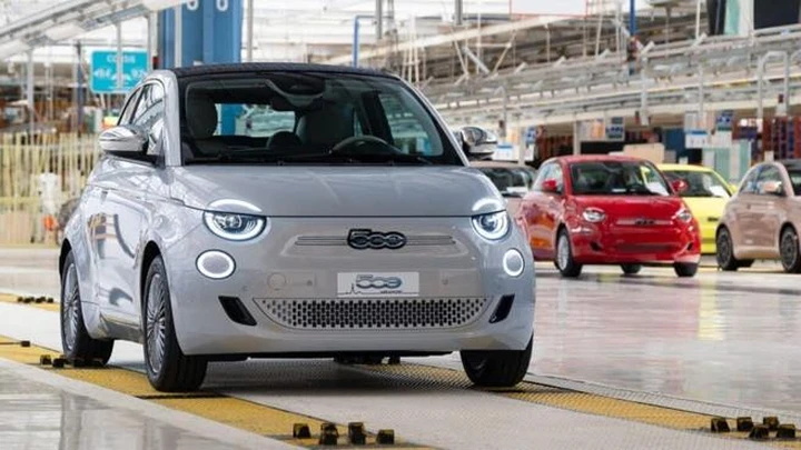 Mirafiori riparte, aspettando la Fiat 500 Ibrida: timido ottimismo