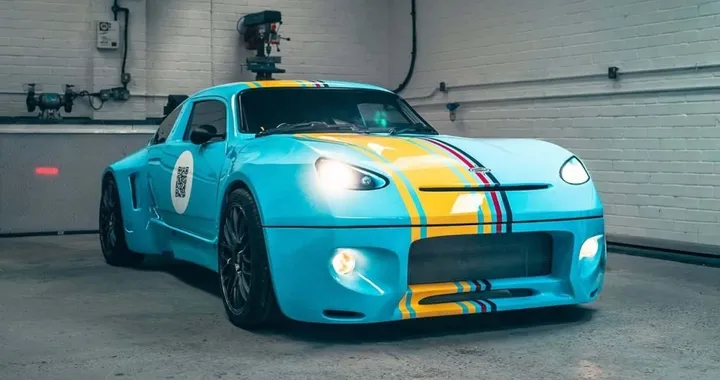 Marcos Mosquito: 300 CV e 680 kg per la sportiva di nicchia