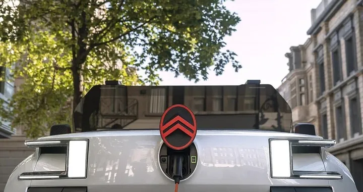 Citroën rilancia la 2CV: la city car elettrica che tutti aspettano?