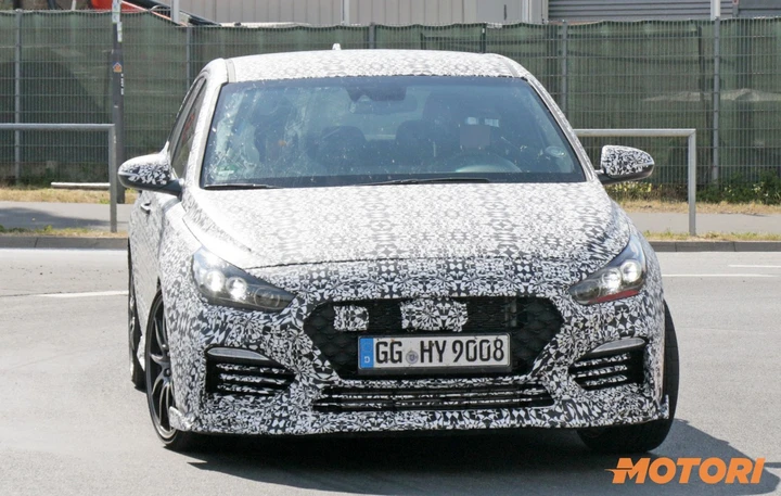 Hyundai i30N Sport: le foto spia