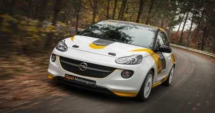 Opel torna nel motorsport con Adam e Astra