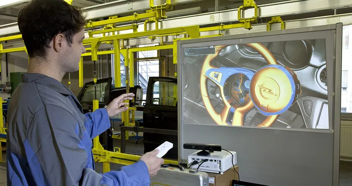 Opel: gli operai imparano con i videogiochi