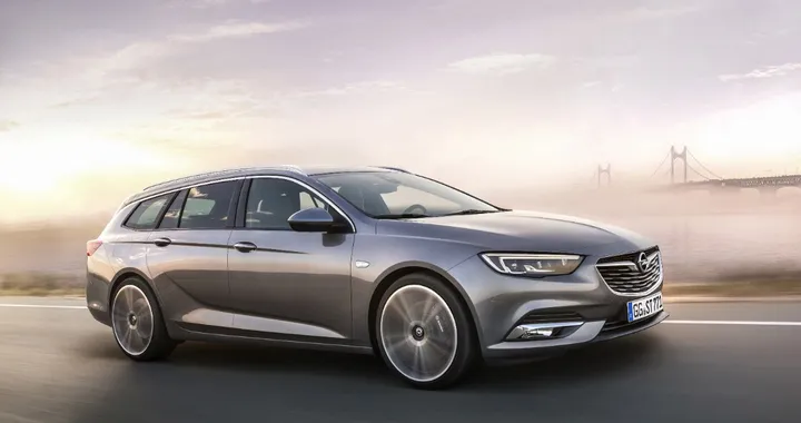 Opel Insignia Sports Tourer 2017: il debutto al Salone di Ginevra