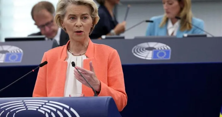 Ursula von der Leyen: ‘Siamo pronti ad avviare un’indagine nei confronti delle auto elettriche cinesi’