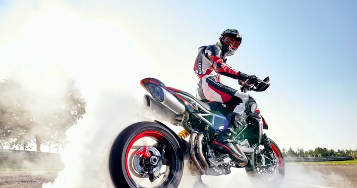 Ducati Hypermotard 950 RVE: livrea ispirata alla street art