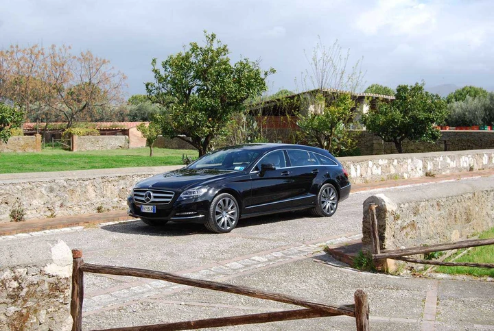 Mercedes-Benz CLS 350 CDI Shooting Brake in prova