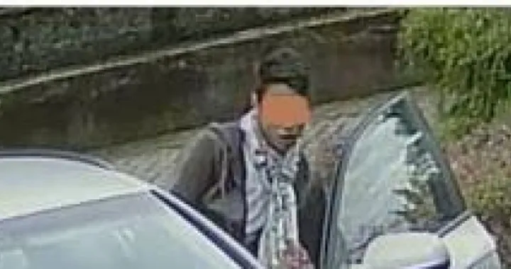 Gli rubano l'auto, la ritrova grazie a Facebook