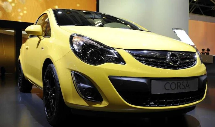 Al Motor Show la Opel Corsa si rifà il trucco