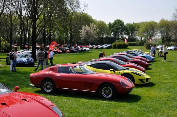 Cars and Coffee Brescia 2016: un evento da record