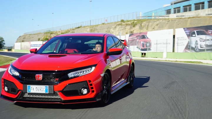 Honda Civic Type R a Vallelunga