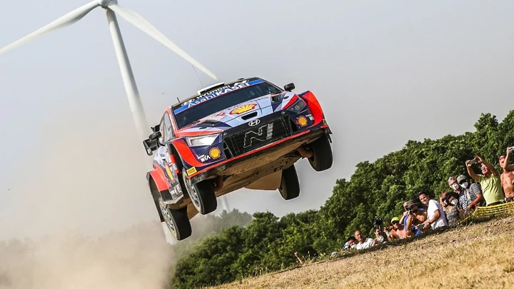 WRC Rally Italia: la Hyundai passa al comando