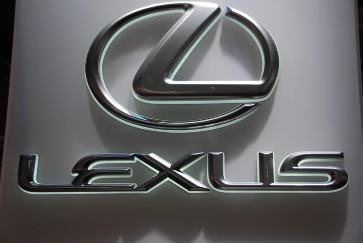 Lexus - Stand al Salone di Parigi