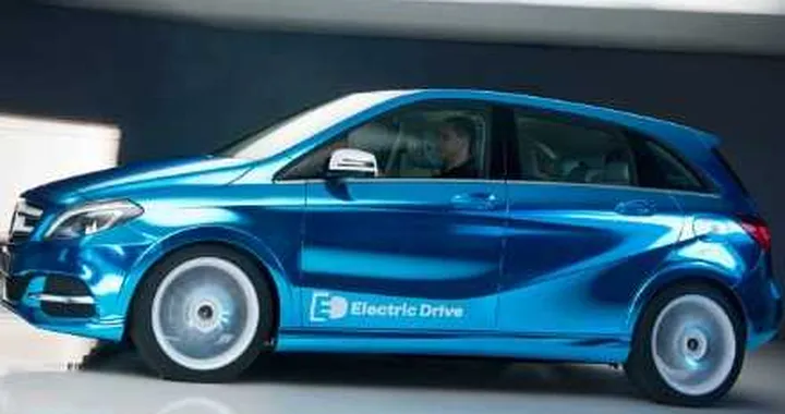 Mercedes Classe B elettrica al Salone di Parigi 2012