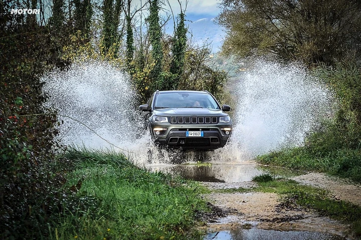 Jeep Compass Trailhawk: la prova su strada