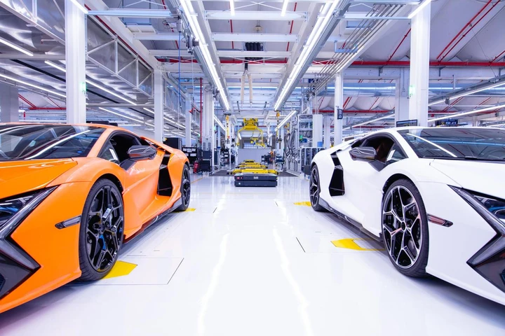 Lamborghini Revuelto: è già sold out per oltre due anni di produzione