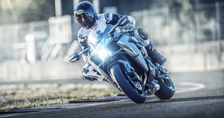 Kawasaki Ninja H2: la nuova versione ad Intermot 2018