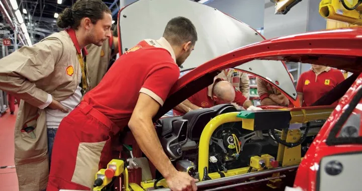 Ferrari: premio di 4.096 euro ai dipendenti