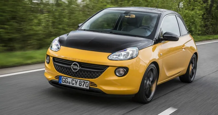 Opel Adam Black Jack
