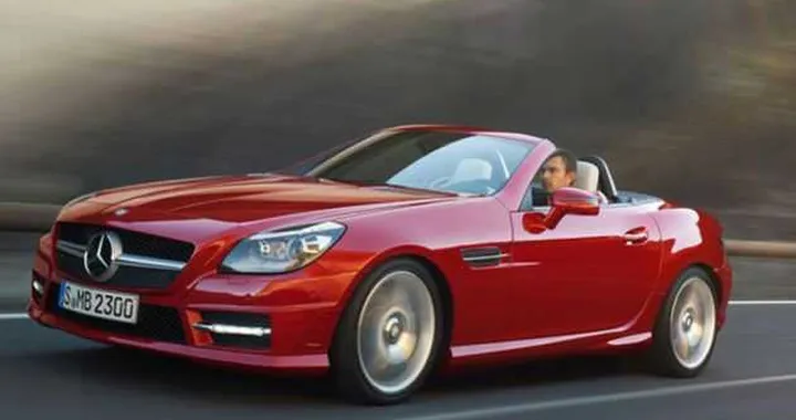 Nuova Mercedes SLK 2011: il video ufficiale