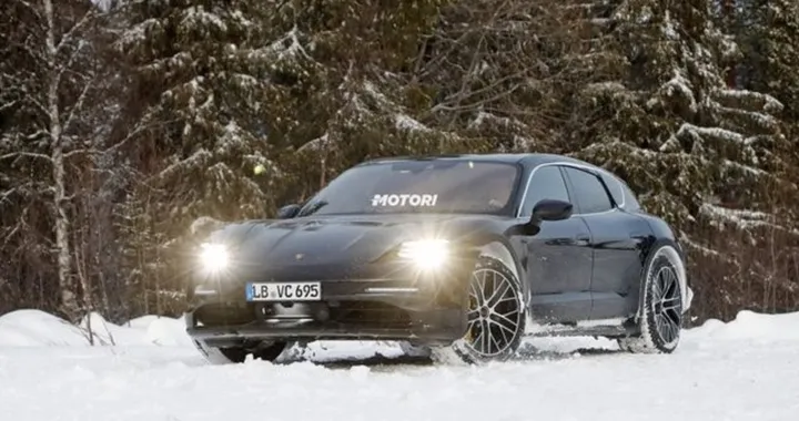 Porsche Taycan Cross Turismo: il debutto rimandato al 2021