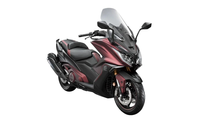 Kymco: arrivano AK550 55th Anniversary e Downtown 350i TCS