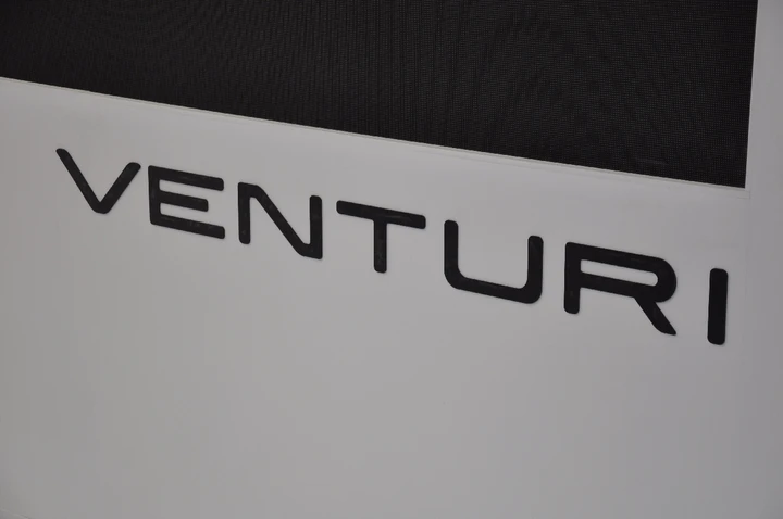 Stand Venturi al Salone di Parigi 2014