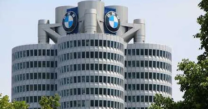 Contratti a termine: scontro Bmw-sindacati