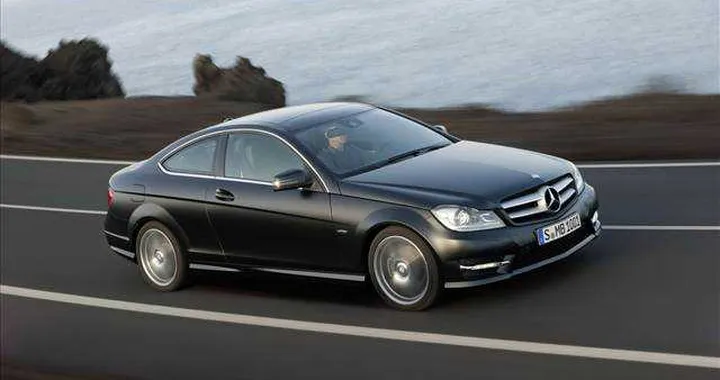 Mercedes-Benz Classe C Coupè: elegante e dinamica