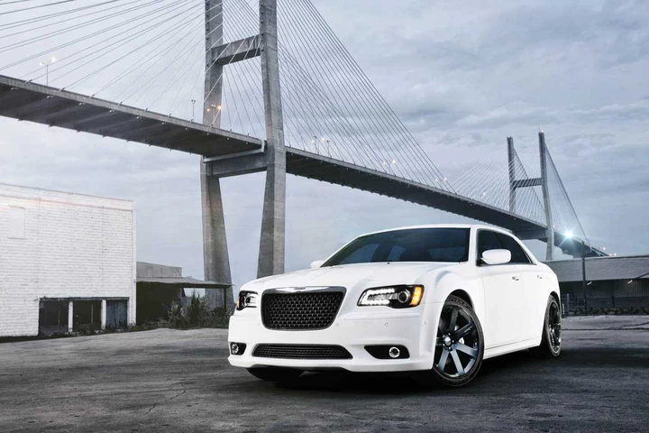 Chrysler 300C SRT8 da 465 CV: in futuro anche Lancia?