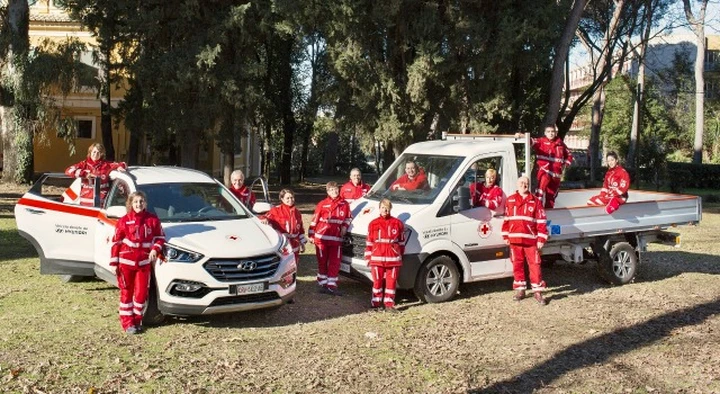 Hyundai con la Croce Rossa nelle zone terremotate