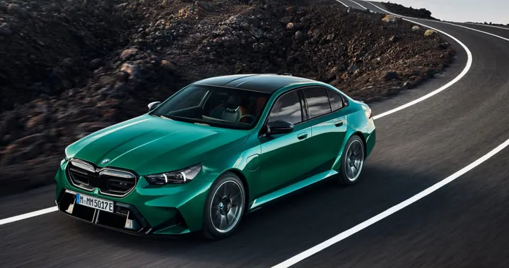 Nuova BMW M5: ibrida da 727 CV di potenza