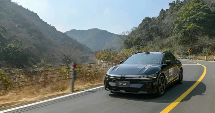 Zeekr 007 GT: la nuova wagon sportiva cinese sfida le tedesche