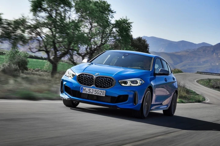 Bmw M135i xDrive 2019: immagini ufficiali