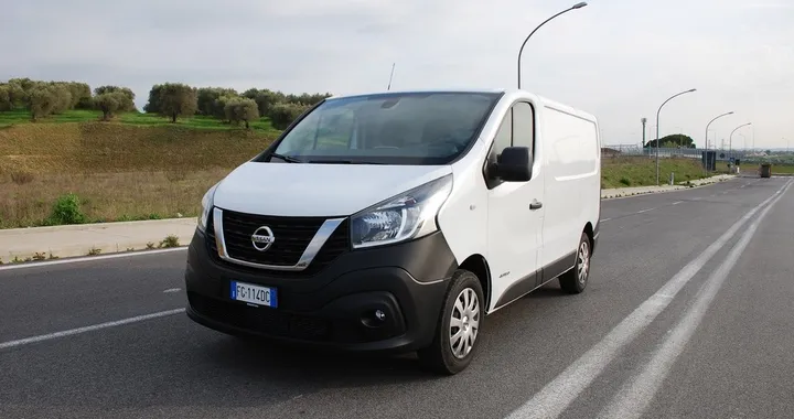 Nissan NV300 Van: la prova su strada