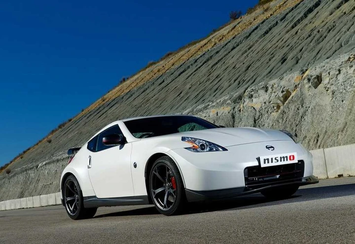 Nissan 370 Z Nismo: pronta per la pista