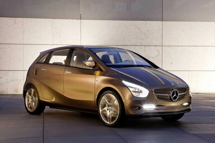 Mercedes a MoTechEco: in anteprima Concept Blue Zero e Smart ED