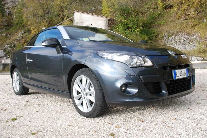 Renault Megane Coupé-Cabriolet Test Drive