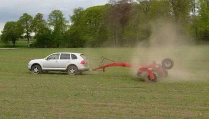 Porsche Cayenne: Suv e... trattore (come da tradizione)