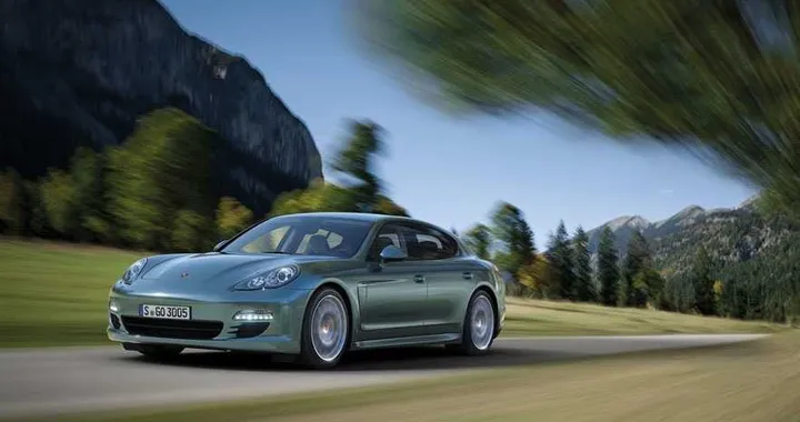 Porsche Panamera diesel: prezzo da 82.000 euro