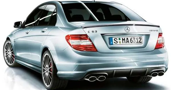 Arriva il Performance Package per la Mercedes C63 AMG